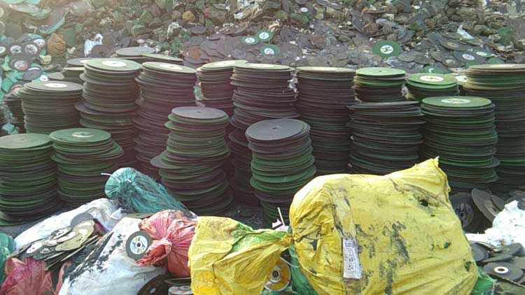 ���շϾ���֬ɰ��